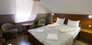 Мини-отель Мини отель Зорэмма Адлер Стандартный двухместный номер с 1 кроватью или 2 отдельными кроватями-1
